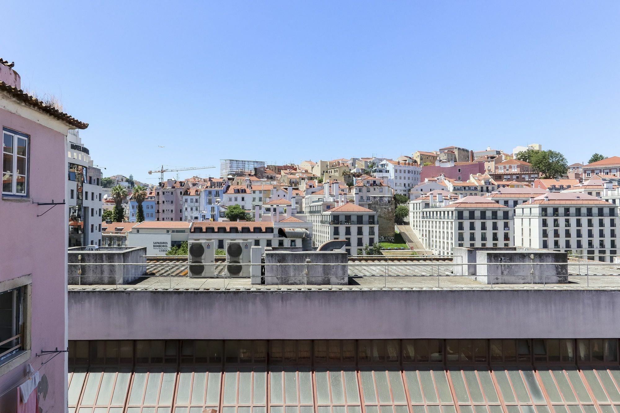 Appartamento Typical Mouraria By Homing Lisbona Esterno foto